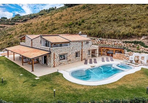 Villa a Castellammare del Golfo, Trapani