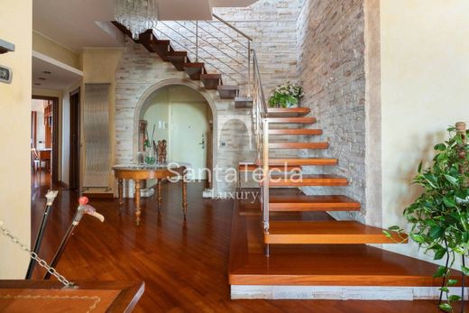 ‏דירת פנטהאוז ב  Saronno, Provincia di Varese