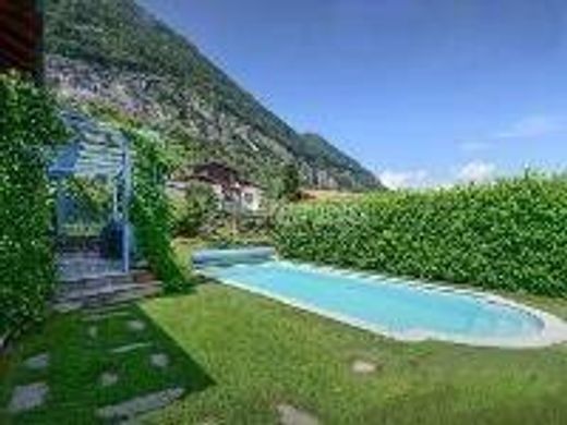 Caslino d'Erba, Provincia di Comoのヴィラ