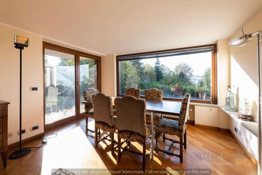 Villa in Gassino Torinese, Turin