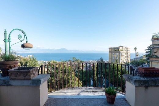 Appartement in Napels, Napoli