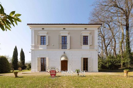 Villa in Pontedera, Pisa