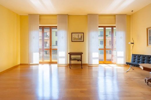 Appartamento a Milano, Lombardia