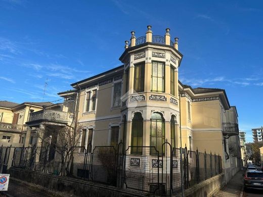 Villa Vercelli, Vercelli ilçesinde