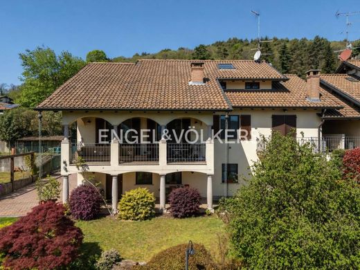 Villa in Mercallo, Provincia di Varese