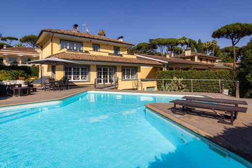 Villa a Roma, Lazio