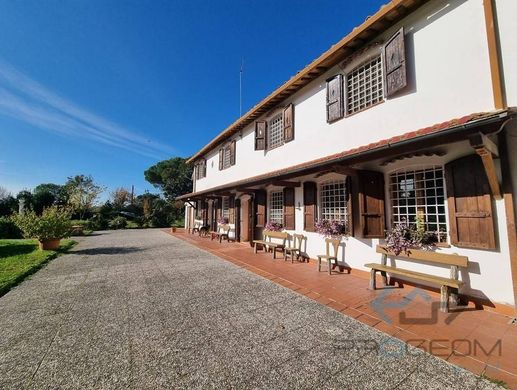 Villa in San Giuliano Terme, Province of Pisa