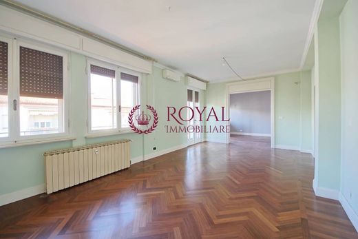 Livorno, Provincia di Livornoのアパートメント