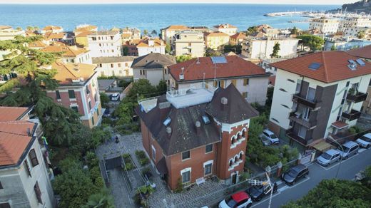 Βίλα σε Varazze, Provincia di Savona