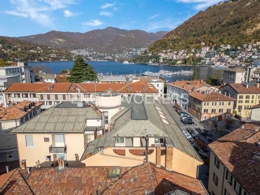 Penthouse in Como, Provincia di Como
