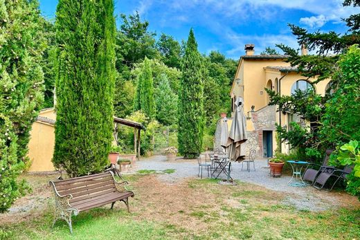 Country House in Sarteano, Province of Siena