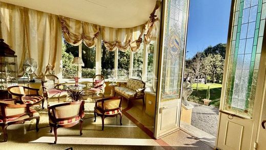 Villa Lucca, Lucca ilçesinde