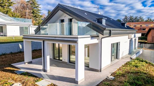 Villa - Varese, Provincia di Varese
