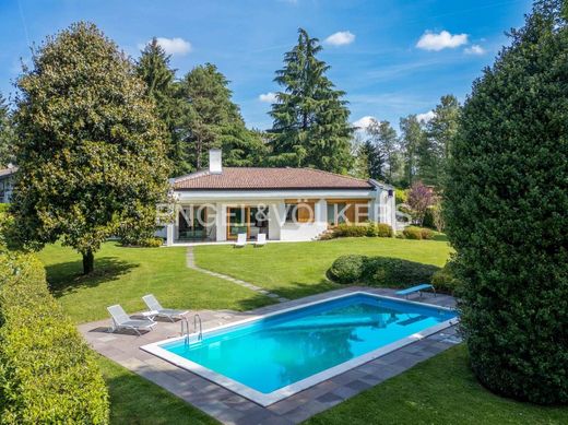 Villa in Carimate, Provincia di Como