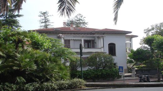 别墅  Bordighera, 因佩里亚省