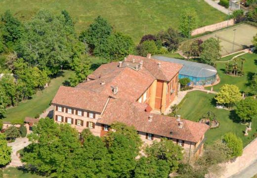 Villa in San Damiano d'Asti, Provincia di Asti