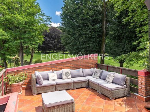 Лэйнхаус, Carimate, Provincia di Como