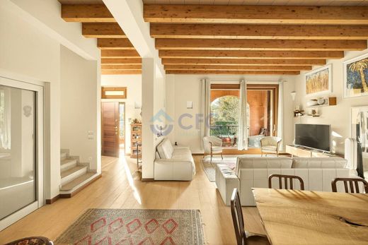 Villa in Brugherio, Province of Monza and Brianza