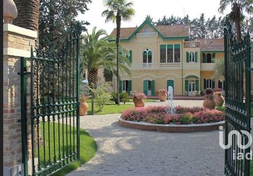 Villa à Roseto degli Abruzzi, Provincia di Teramo
