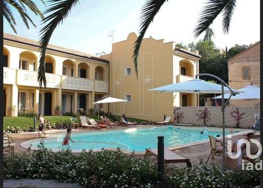 Villa en Vente à Roseto degli Abruzzi