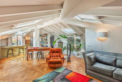 Penthouse Como, Como ilçesinde