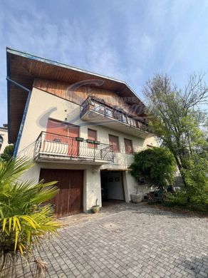 Вилла, Ronago, Provincia di Como
