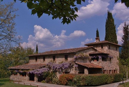 Landhuis in Castel Focognano, Province of Arezzo