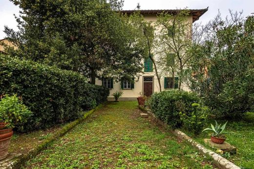 Villa Carmignano, Prato ilçesinde