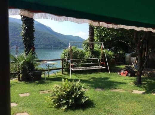 Замок, Morcote, Lugano