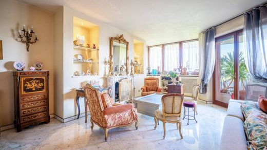 Appartamento a Milano, Lombardia