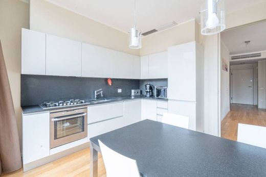 아파트 / Sesto San Giovanni, Città metropolitana di Milano