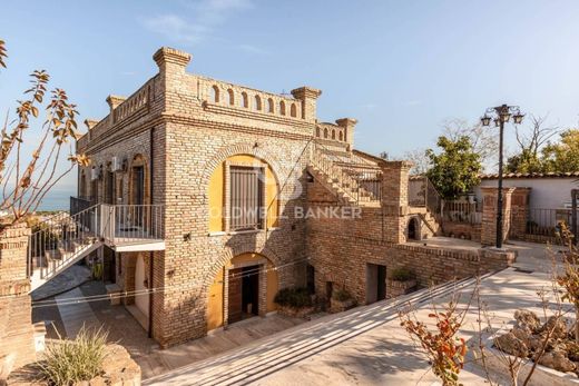 Вилла, Tortoreto, Provincia di Teramo