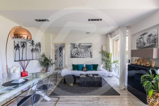 Apartment / Etagenwohnung in Alassio, Provincia di Savona