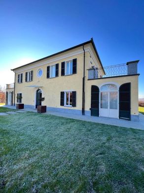 Casa di lusso a Castelnuovo Belbo, Asti