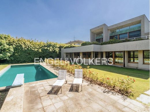 Lipomo, Provincia di Comoのヴィラ