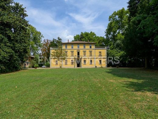 Villa Castello d'Argile, Bologna ilçesinde
