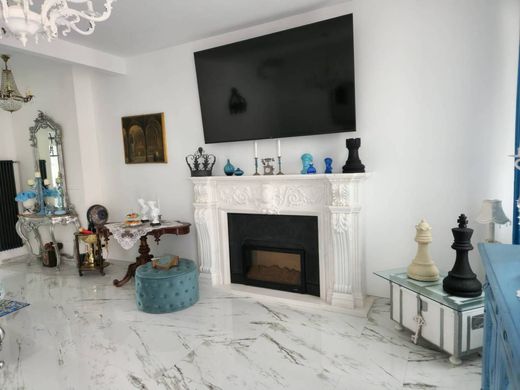 Maison de luxe à Viareggio, Lucques