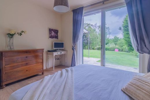 Villa a Bogogno, Novara