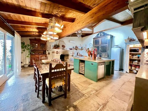 套间/公寓  Oria, 布林迪西省