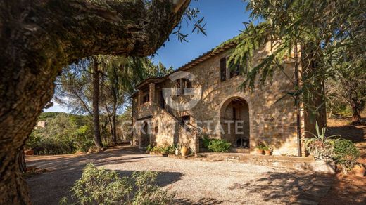 Country House in Magione, Provincia di Perugia