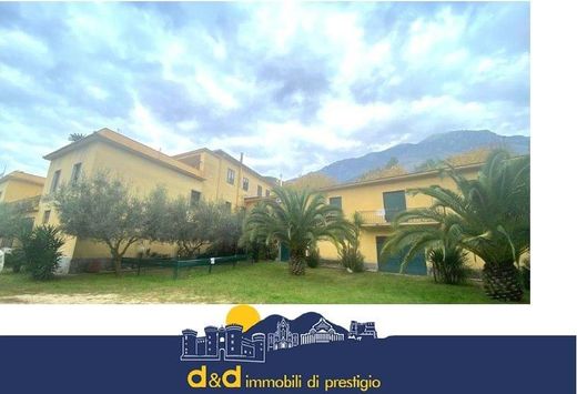 Edificio en San Pietro Infine, Provincia di Caserta
