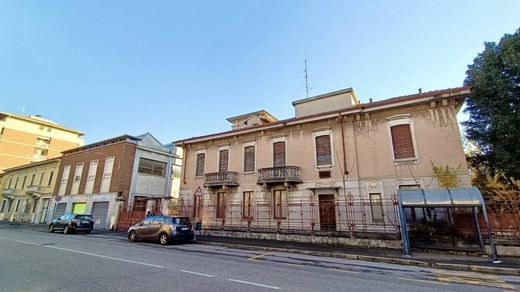 Wohnkomplexe in Busto Arsizio, Provincia di Varese