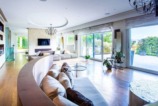 Villa in Rome, Latium