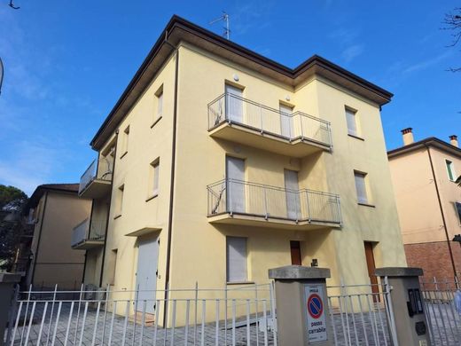 Apartment in Imola, Bologna