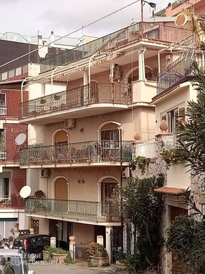 Appartement à Taormina, Messine
