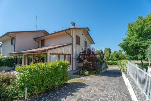 Apartment / Etagenwohnung in Sansepolcro, Provinz Arezzo