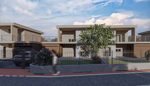 Villa en Erba, Provincia di Como