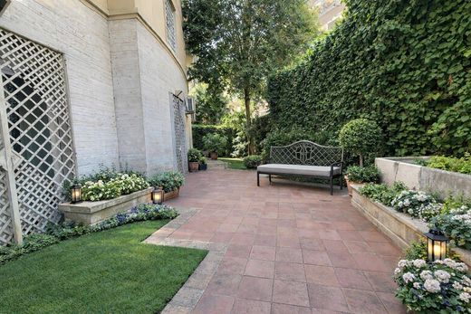 Apartment in Rome, Latium