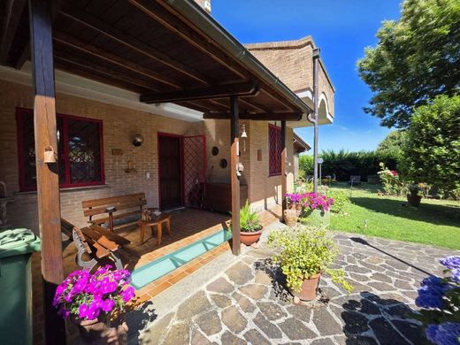 Villa in Rocca di Papa, Rome