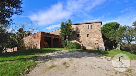 Вилла, Trequanda, Provincia di Siena